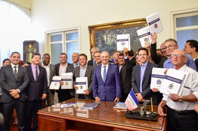 WhatsApp Image 2017-12-05 at 17.16.59-1