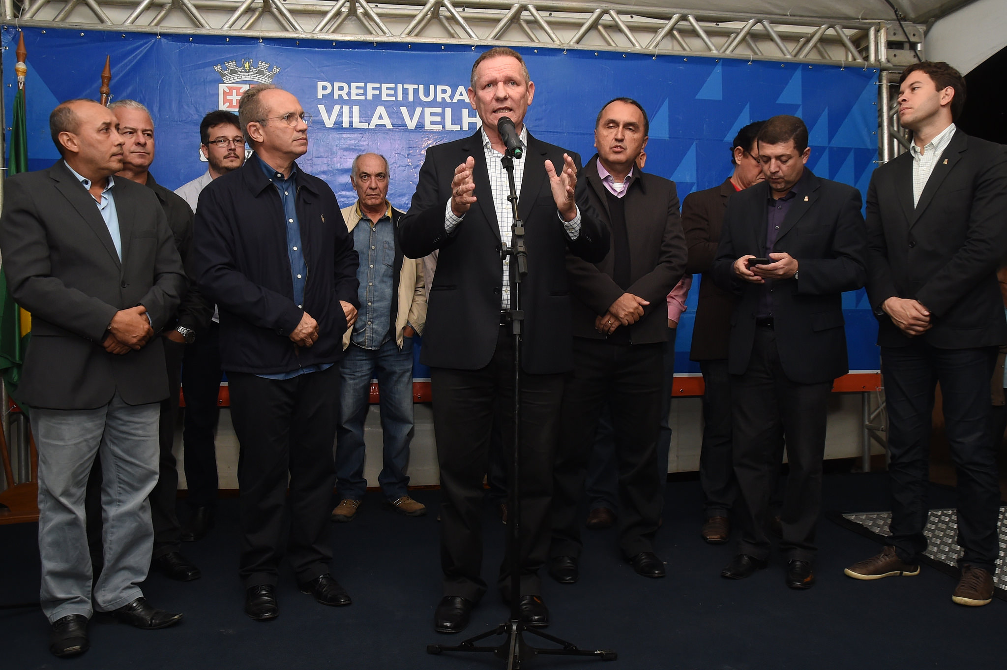 27473346182_2535fa673b_k